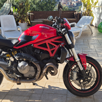 Ducati monster 821