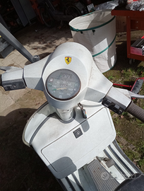 Vespa 125 arcobaleno