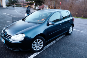 Golf Volkswagen 5 serie - colore blu notte
