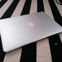 Apple Macbook Pro (Retina, 13-inch, 2015)