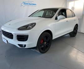 PORSCHE Cayenne 3.0 Diesel PLATINUM EDITION