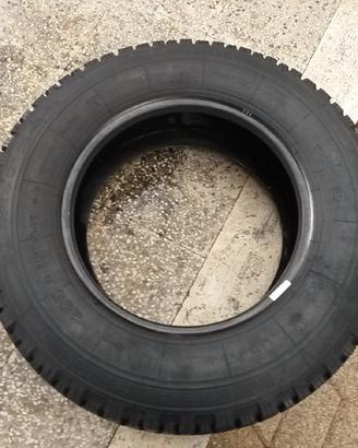 gomma nuova 205 R16