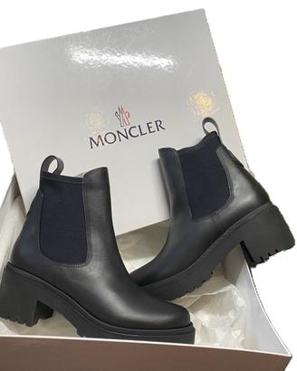 Stivale Moncler