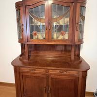 Credenza con vetri bisellati