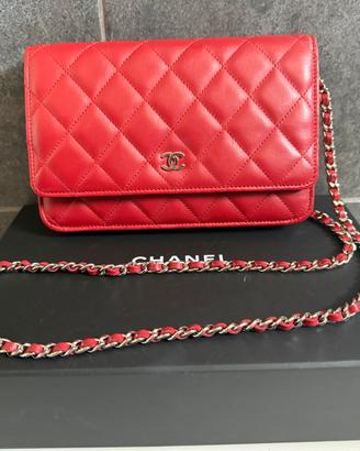 WALLET on CHAIN Chanel