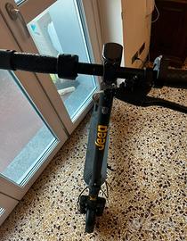 Monopattino elettrico Jeep