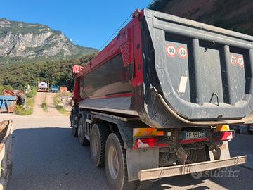 Autocarro 4 assi - Mezzo d’opera