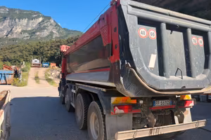 Autocarro 4 assi - Mezzo d’opera