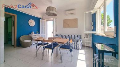 Splendido appartamento mare nel cuore di Marcelli