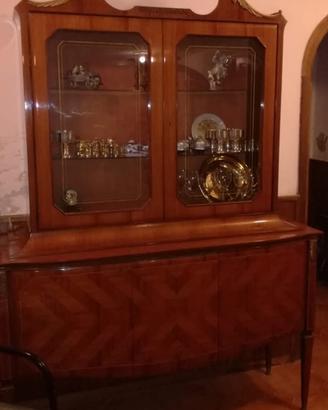 Mobile credenza in legno con cristalliera vintage 