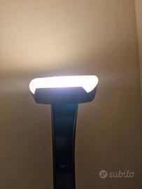 piantana grigio scuro luce direzionabile