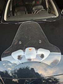 Parabrezza scooter marca Isotta