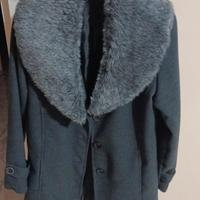 Cappotto in panno grigio scuro