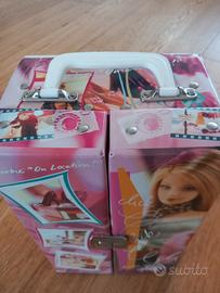 Valigia armadio portatile di Barbie