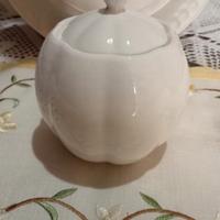 Zuccheriera in porcellana bianca 