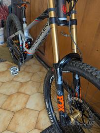 Mondraker SUMMUM carbon RR 2022