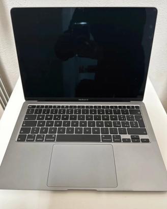 MacBook Air 13”