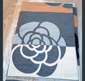 Sciarpa coprispalle donna beige e grigio