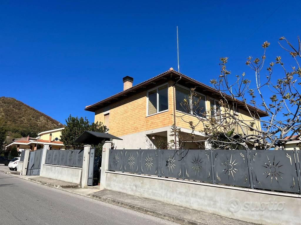 Casa – Venarotta, Castello - Vista 2