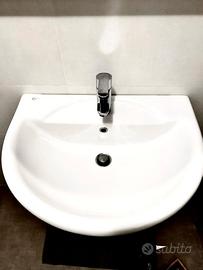 lavabo Ideal Standard con miscelatore Grohe