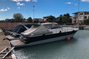 Pershing 45 Refitting Cat 2x457cv