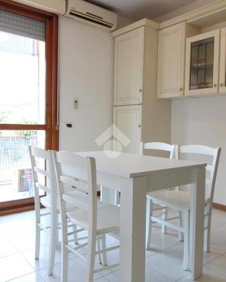 2 LOCALI A VICENZA