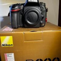 NIKON D600