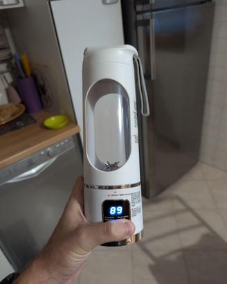 Frullatore portatile a batteria, mai usato