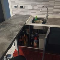 cucina ad angolo con penisola