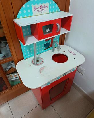Cucina giocattolo