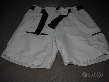 pantaloncini impermeabili vela ditta TAU
