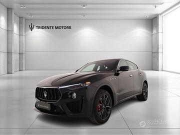 Maserati Levante 3.0 V6 250cv auto my19