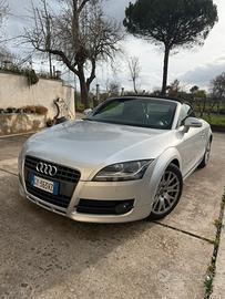 Audi TT ROADSTER 2.0 TFSI
