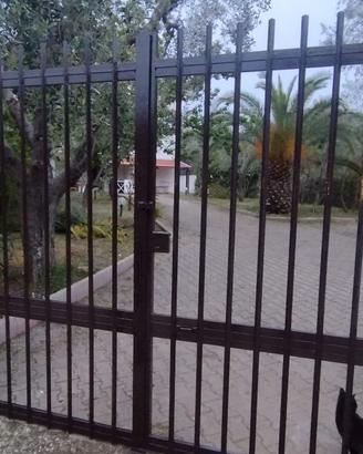 Vieste porzione di Casa con terreno e giard