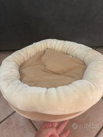 Cuccia da parete per gatti