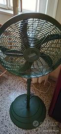 ventilatore con asta potente piantana colore verde
