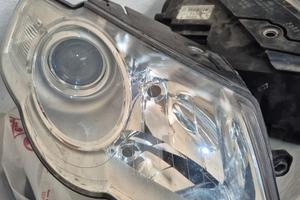 vw passat b6 fanali anteriori dx e sn buono stato