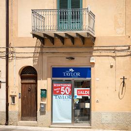 Locale commerciale zona centralissima