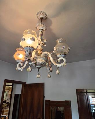 lampadario in porcellana