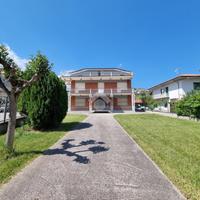 4 LOCALI A CASTELLALTO