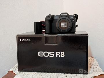 Canon Eos R8