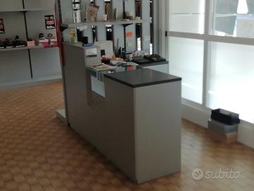 arredamento per negozio