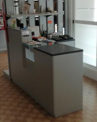 arredamento per negozio