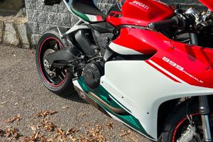 DUCATI V2 899 PANIGALE