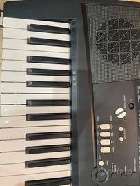 tastiera Yamaha ez-220 pianola 61 tasti luminosi
