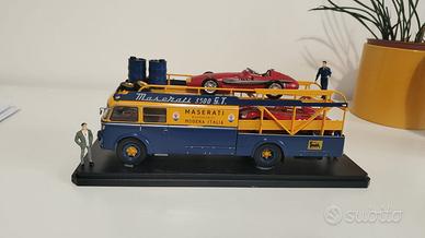 Teca Diorama Maserati Corse Fiat 642 RN2 Bisarca