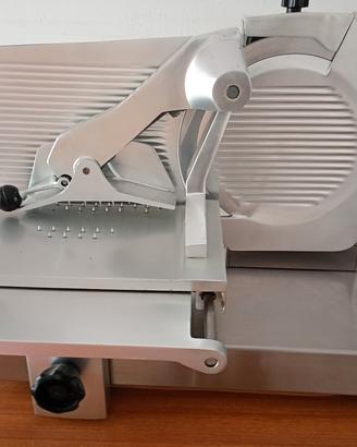 affettatrice professionale 