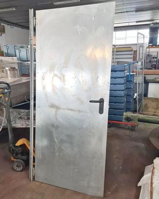 porta zincata per garage usata