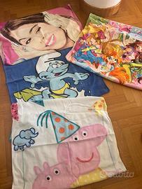 4 teli mari in cotone da bambini con vari persknag