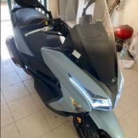 Kymco XTown 300